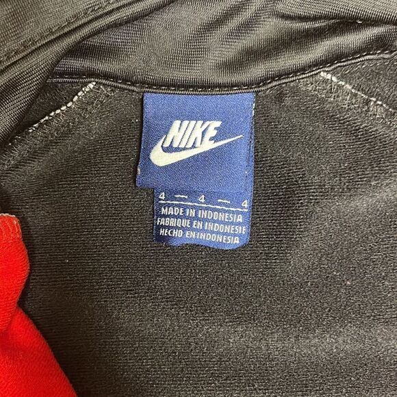 NikeâBoys YouthâZipâUpâSweatshirt - Picture 3 of 4